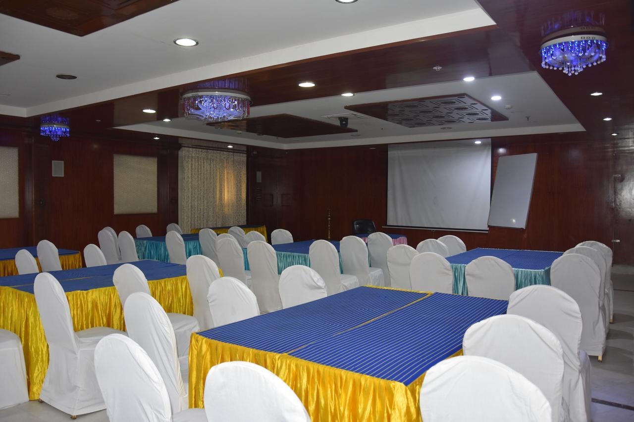 Ulo Chennai Deluxe Otel Dış mekan fotoğraf